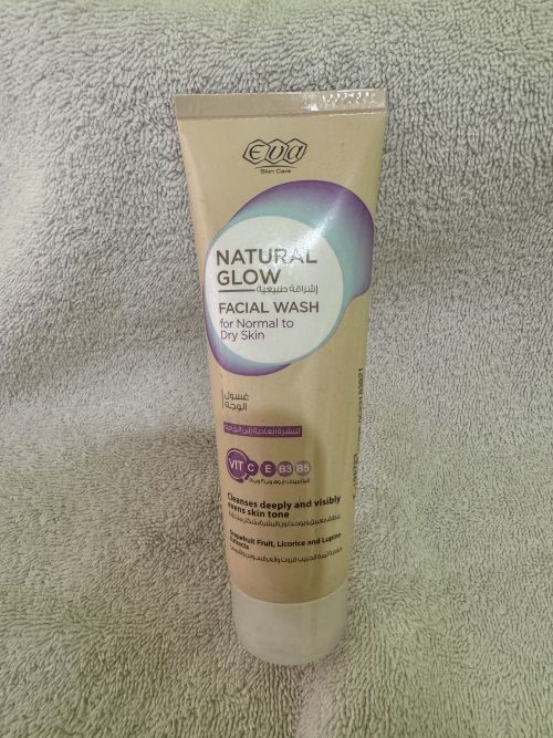 EVA NATURAL GLOW FACIAL WASH 100g